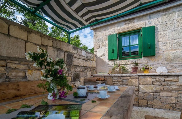 Beautiful stone house located near Zadar and near the sea