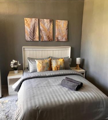 Beautiful studio apartment in Hazel Park