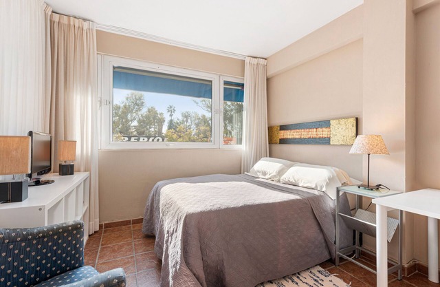 Beautiful Studio Apartment in Málaga close to the Beach with Wi-Fi