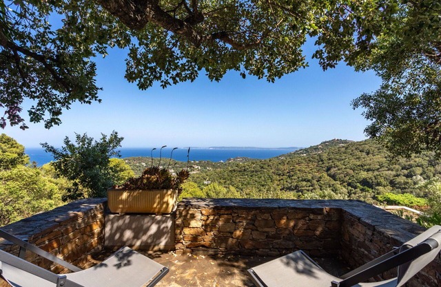 Beautiful villa for 6 guests with WIFI, TV and terrace