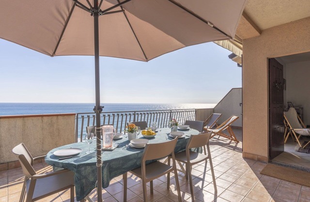 Beautiful villa for 9 guests with WIFI, terrace and pets allowed