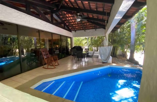 Beautiful Villa located in 4 Star Beachfront Resort w/Private Pool