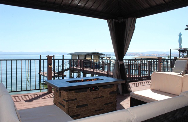Beautiful Waterfront House in Nice