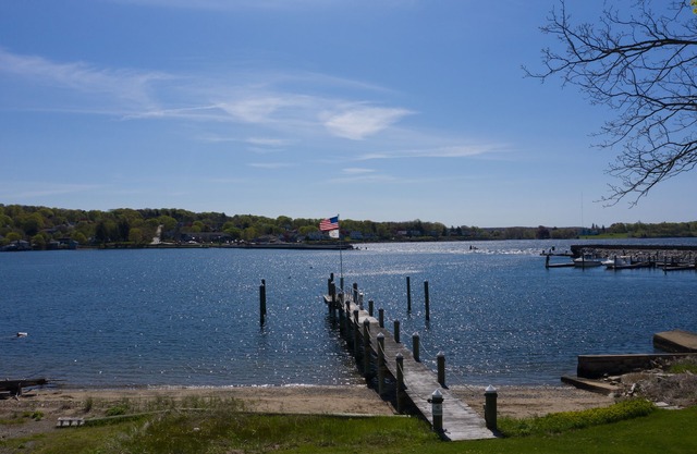 Beautiful Waterfront Home, Beach and Dock
