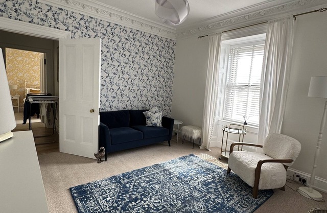 Beautifully furnished flat with sea view, and 50m walk to the seafront in Ayr.