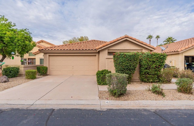 Beautifully Remodeled 2 Bedroom Private Home in Tempe; 15 min to ASU