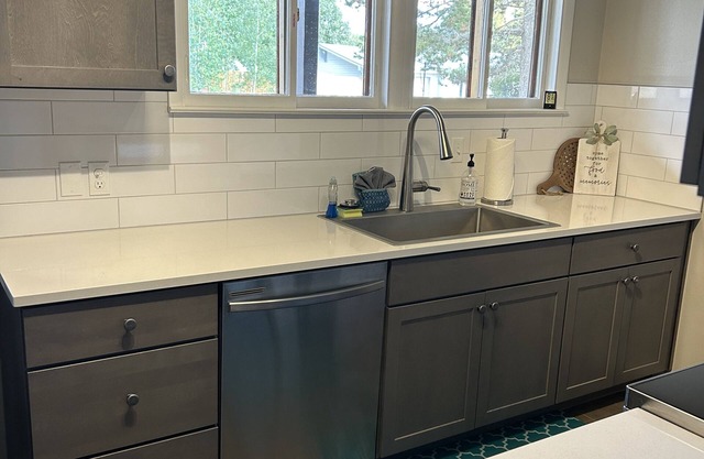 Beautifully remodeled 1950's home located right downtown