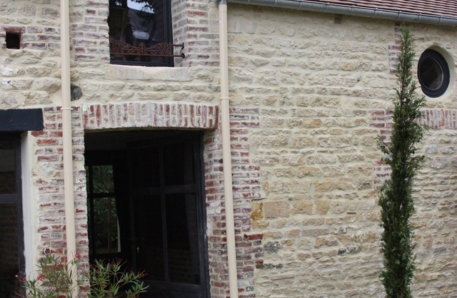 Beautifully renovated elegant old house in Cabourg center, large garden