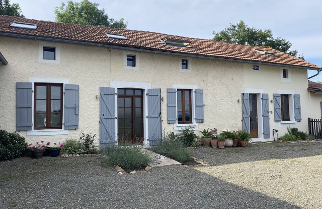 Beautifully Restored House with Swimming Pool