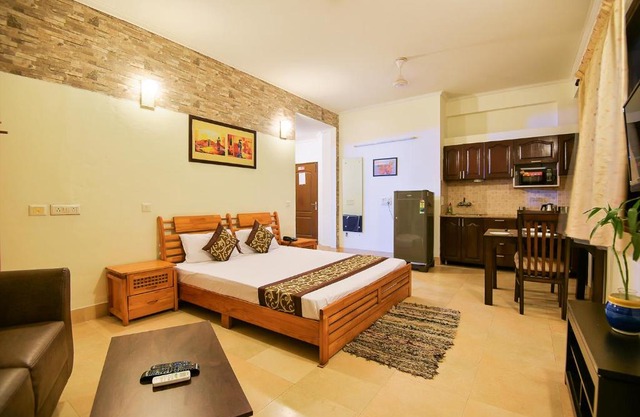 BedChambers Serviced Apartments, Sushant Lok