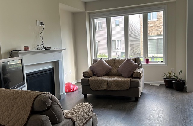 Bedroom Ensuite (Unit 1) @Welland, ON…a cozy bedroom space with jacuzzi
