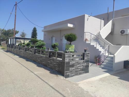 Bee life apts, Sweet house