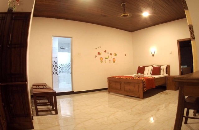 Bee Line-Stay With Us & Experience The Sri Lankan Cousins blended With Culture