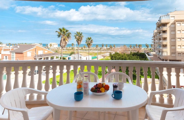 BEGONIA - Apartment with sea views in Daimuz. Free WiFi