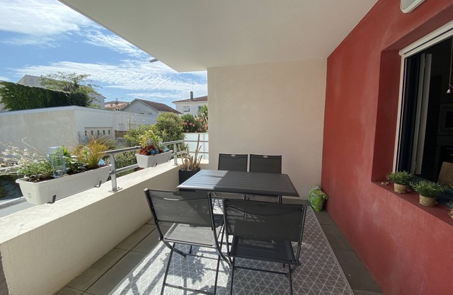 Bel Appartement Avec Loggia Proche Marché Central de Royan