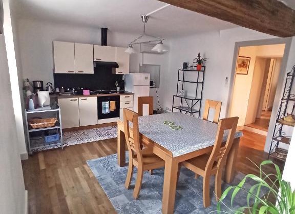Bel appartement indépendant centre de Magny-Cours avec parking
