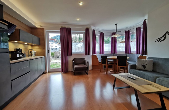 Bella Vista Active Apart 5 - 130m2 with 4 bedrooms and garden (8+2)