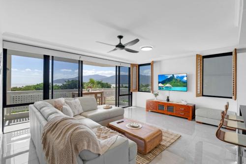 Belle Escapes Rydges Plaza Esplanade 54 with stunning ocean views