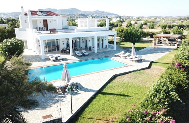 Belvedere Beachfront Villa