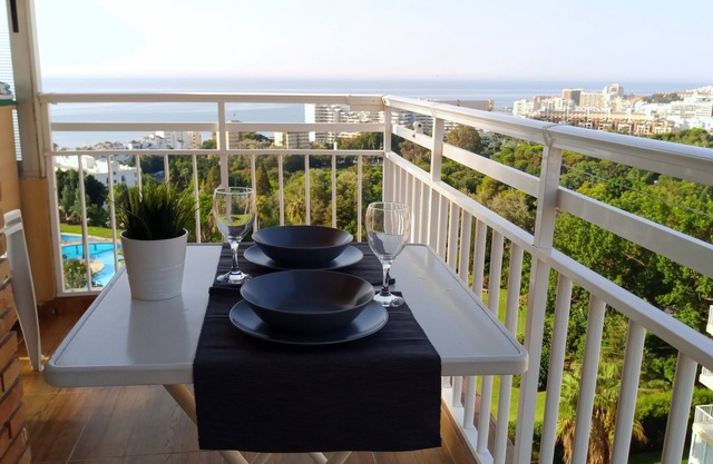 Benalmadena, perfect families (5 adults), WIFI, good weather, tranquility, leisure