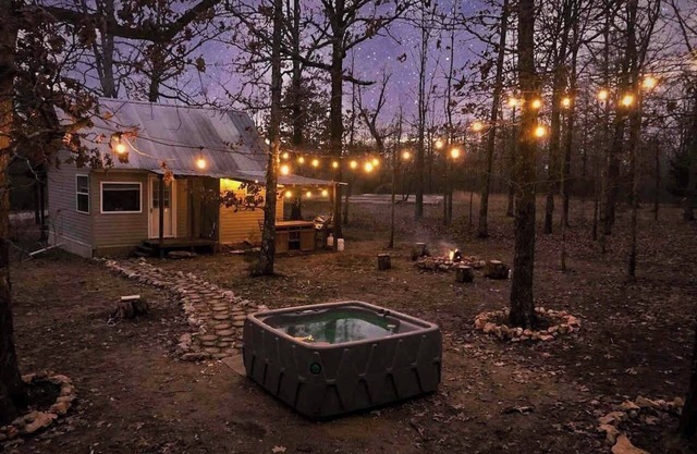 Bertucci’s Country Cabin