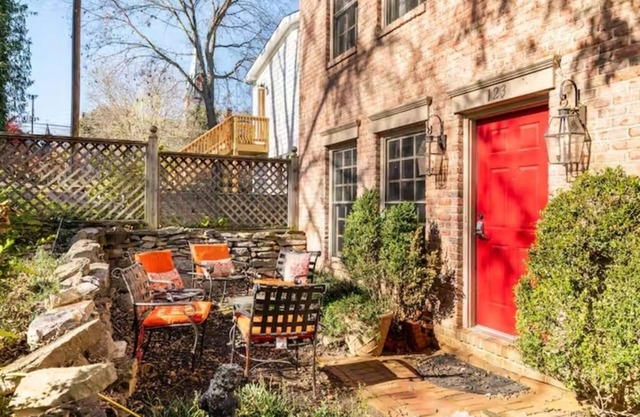 BEST LOCATION: Historic Shepherdstown Getaway