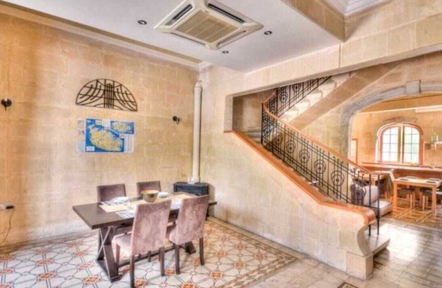 Best Location in Malta. Sliema center next to seafront