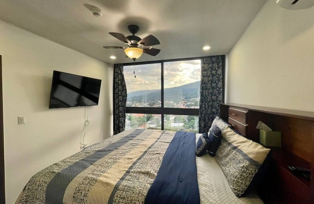 Best neighborhood. Luxury condo. 3 Beds. 10 Floor. AC throughout. WiFi. Laundry.