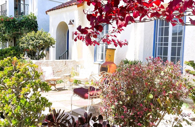 Best of The Shore, Sleeps 4. Short walk to the beach, dining & shopping.