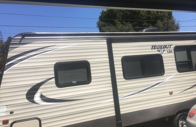Best price, clean and new rv trailer