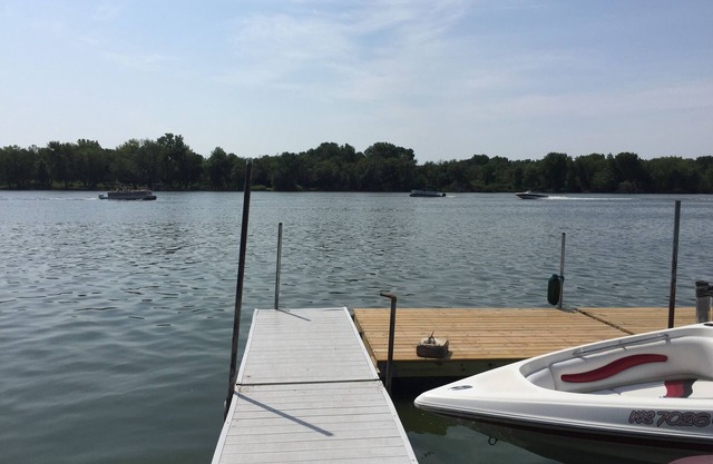 BEST PROPERTY ON THE LAKE! BOOK 3 NIGHTS AND GET A 4TH FREE!