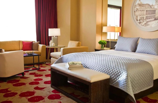 Best Value, Quality Stay! Pet-Friendly Property, Close to Water Tower Chicago!