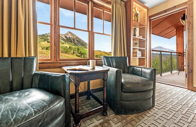 Best View in CB! Ski In-Out, Pool, Hot Tub, Sauna!