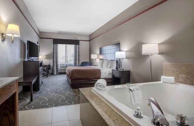 Best Western Limestone Inn & Suites