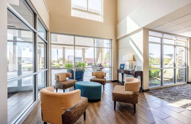 Best Western Plus Bolivar Hotel & Suites