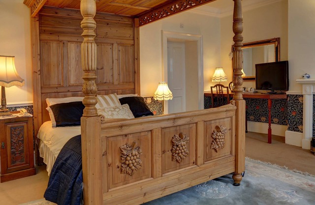 Best Western The Lairgate Hotel