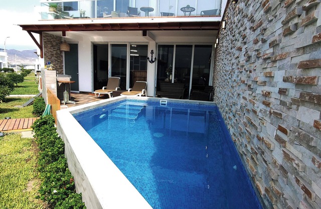 Between Mala and Asia Boulevard, Bujama Beach house in Moravia II!