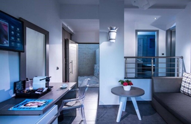 BH133 - C - Suite Heraklion