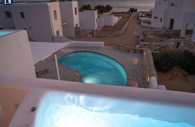 BH304 - C - Villa Naxos