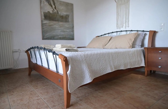 BH936 - C - Suite Kithnos