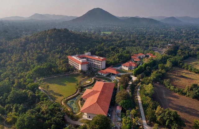 Bhanu The Fern Forest Resort & Spa Jambughoda, Series by Marriott