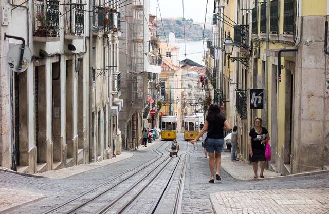 Bica attic in the historical part of the district São Paulo, overlooking the Tagus