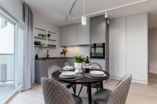BIELSKO BLISS SUITES Blisko centrum Parking Baza wypadowa w Beskidy WIFI Blisko CH Sfera
