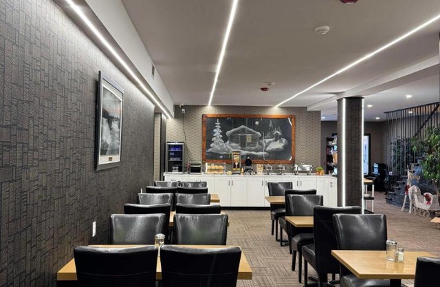 Big Bird Inn Wawa, SureStay Collection by Best Western