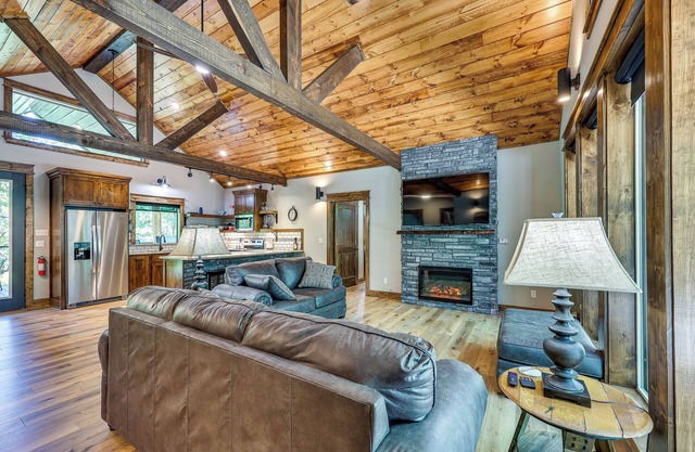 Big Cedar Vacation Rental w/Deck & Hot Tub!