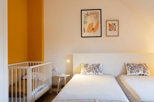 Big flat with fresh renovation, free parking, SonyPS, Netflix