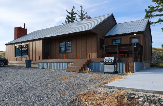 Big Hole River Property — River House