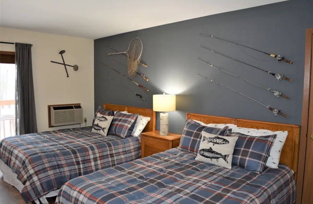 Birch Point Resort Condo #19 - Nelson Lake, Hayward