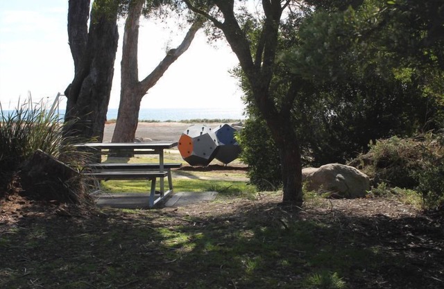 Bircoo Cottage Beach and golf getaway