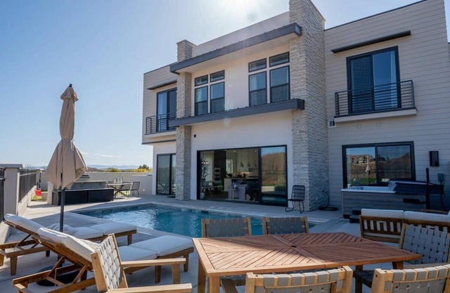 Birdie On The 8th | Private Pool/Hot Tub